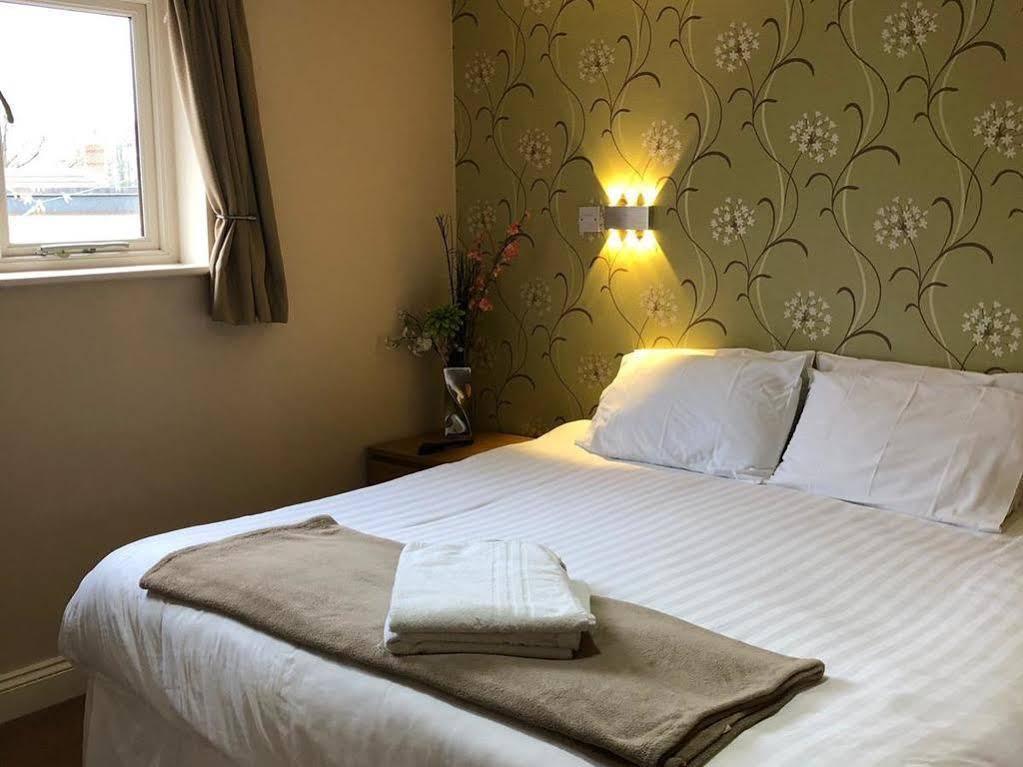 Bed and Breakfast The Nags Head East Harling Exteriér fotografie